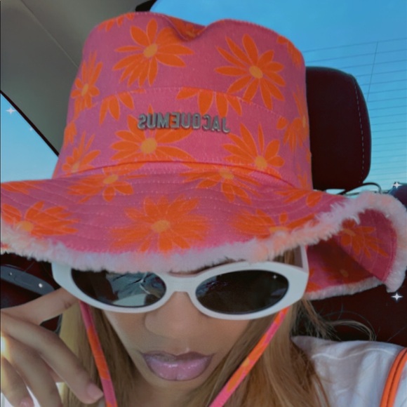 Bucket hat - Picture 3 of 3